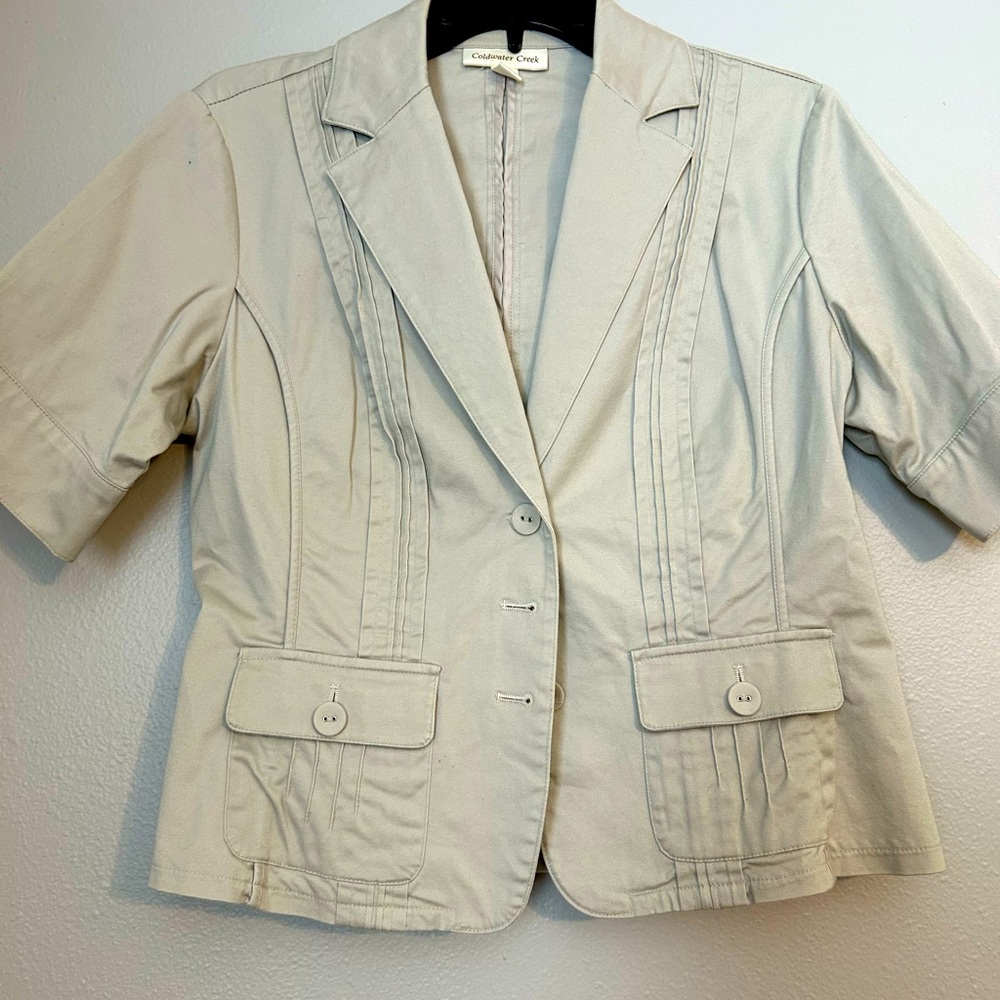 Cream short sleeve blazer